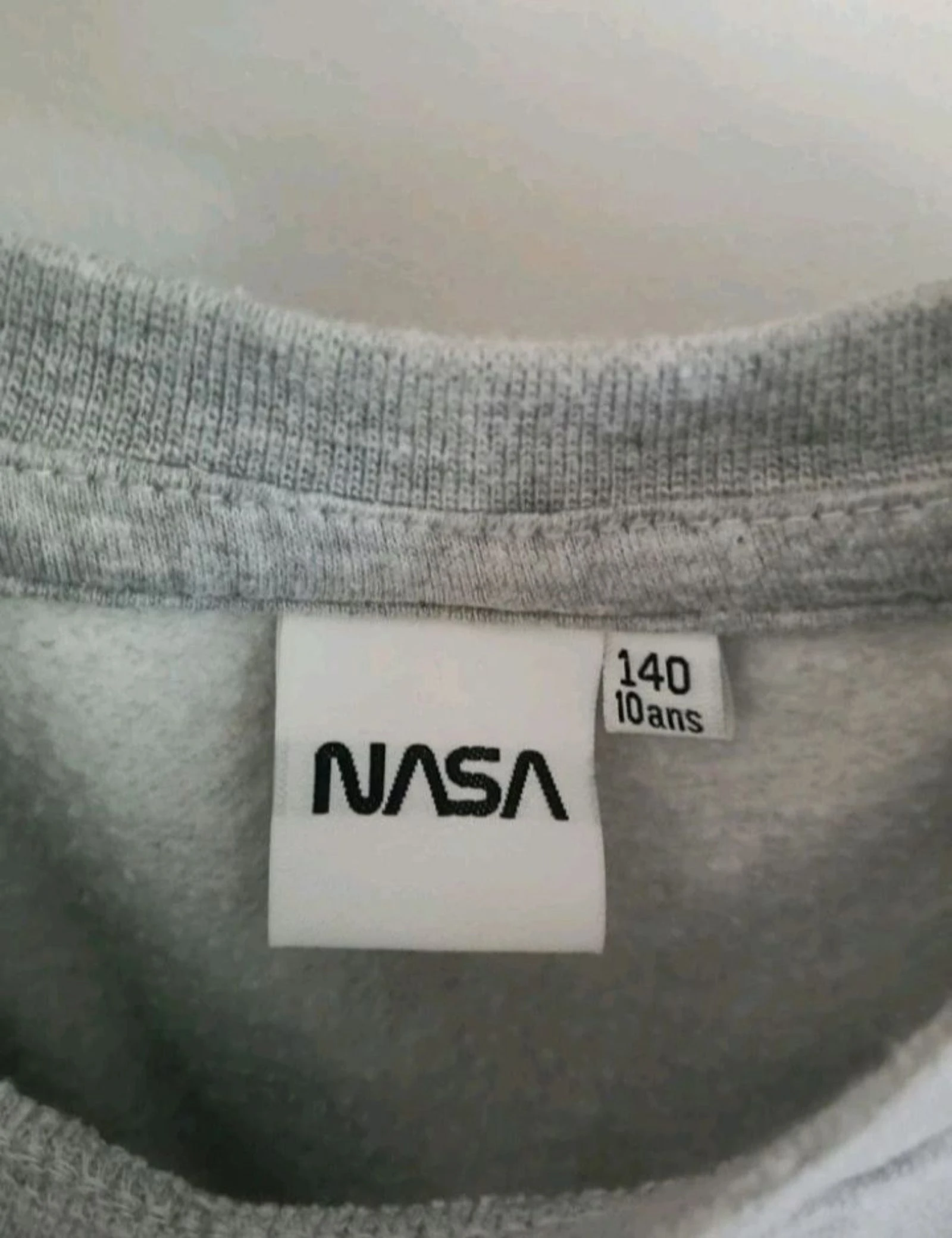 NASA grey sweatshirt 10 years old – photo 2